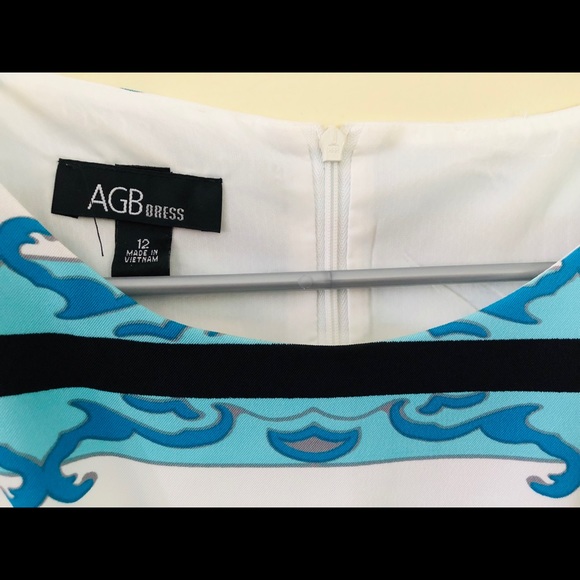 Women's Dress - Picture 5 of 5